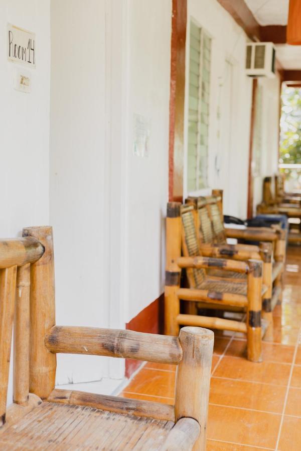 Puerto Galera Hostel Exterior photo